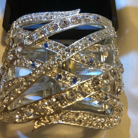 Set of earrings and bracelet - Picture 2 of 4